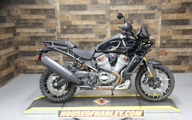 2022 Harley-Davidson Pan America™ 1250 Special Black