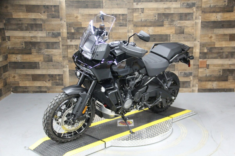2022 Harley-Davidson Pan America™ 1250 Special Black