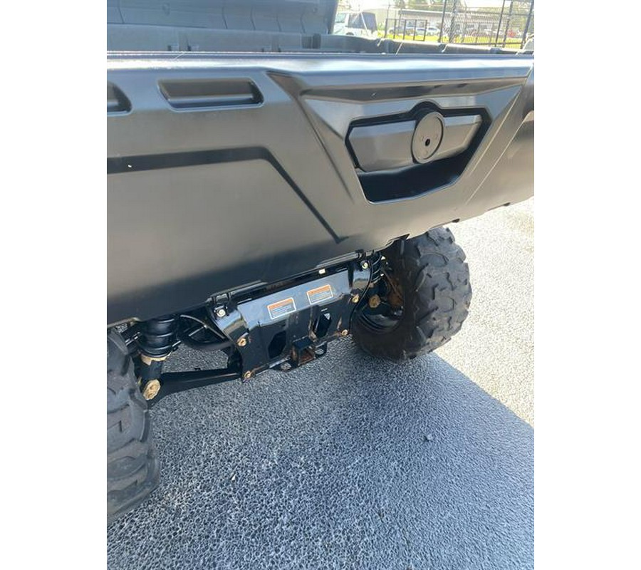 2017 Can-Am Defender DPS HD8