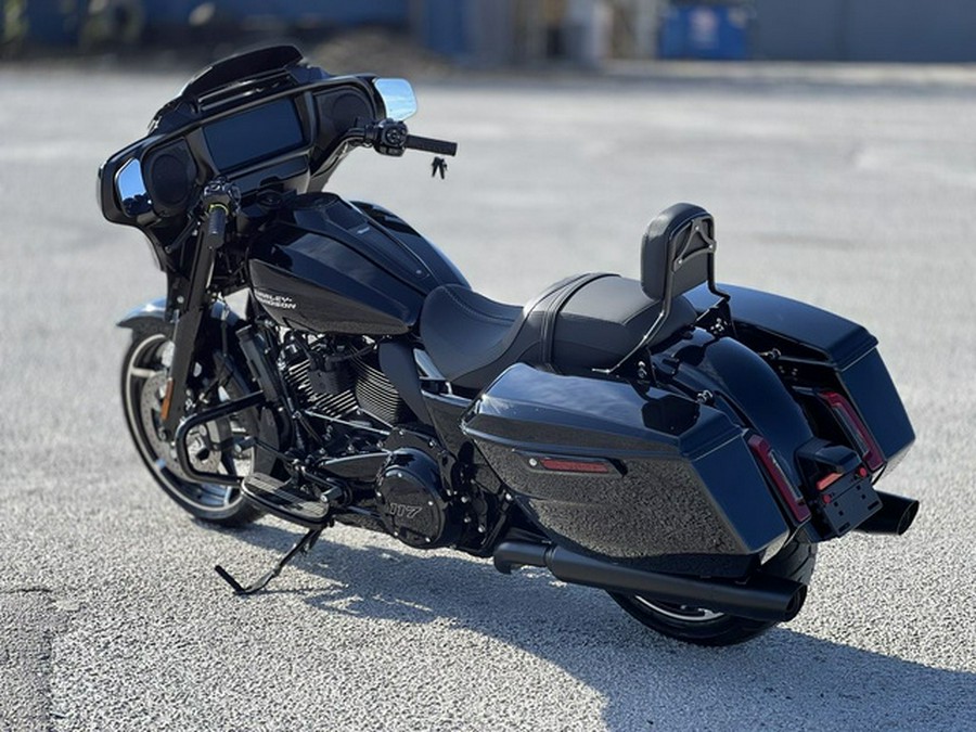 2024 Harley-Davidson FLHX - Street Glide