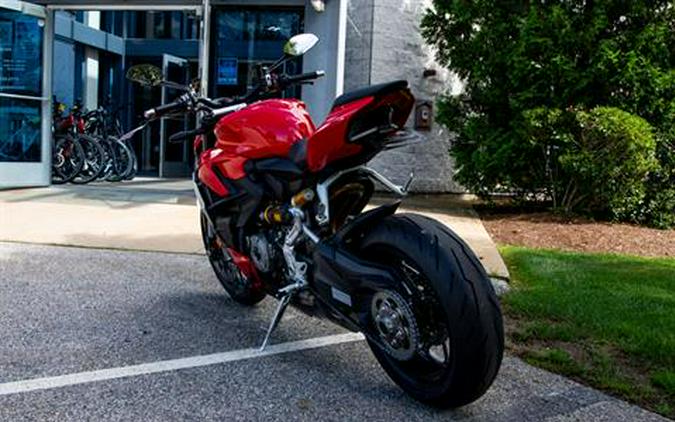 2023 Ducati Streetfighter V2