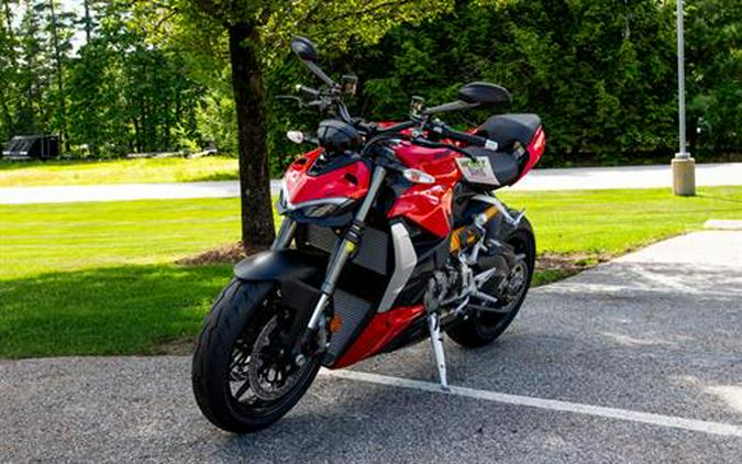 2023 Ducati Streetfighter V2