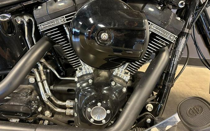 2017 Harley-Davidson FLSS - Softail Slim S