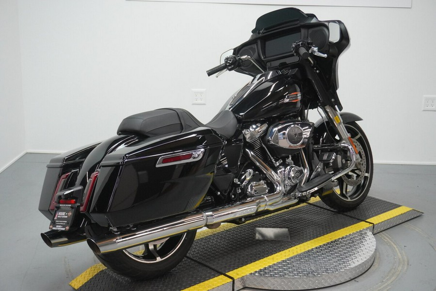 2024 Harley-Davidson® Street Glide® Vivid Black