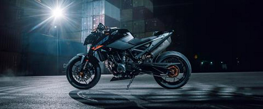 2027 KTM 790 Duke