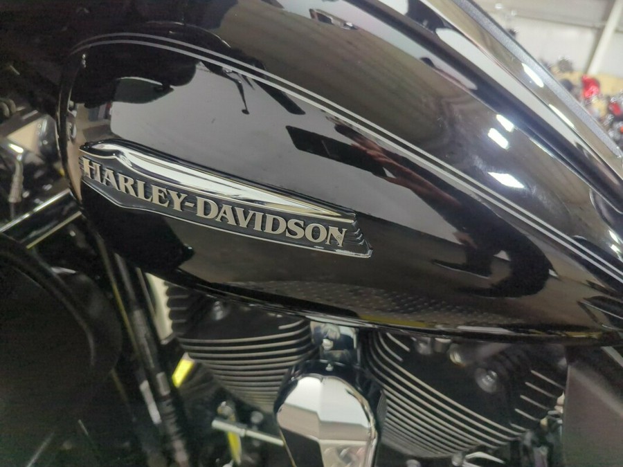 2014 Harley-Davidson Electra Glide Ultra Classic® Vivid Black