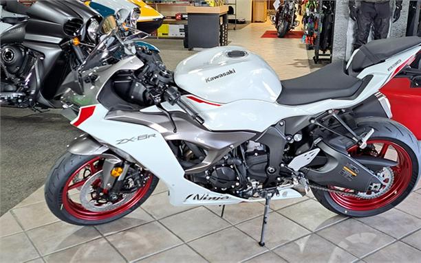 2024 Kawasaki Ninja ZX-6R ABS