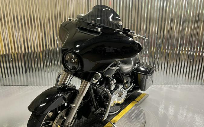 2019 Harley-Davidson FLHX - Street Glide