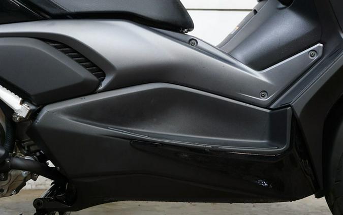2025 Yamaha XMAX