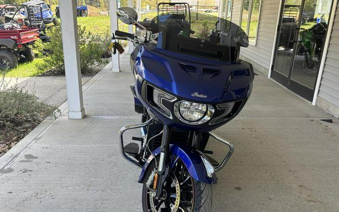 2022 Indian Motorcycle® Challenger® Limited Spirit Blue Metallic/Black Metallic