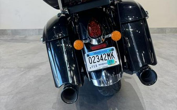 2021 Indian Motorcycle® Roadmaster® Thunder Black Pearl