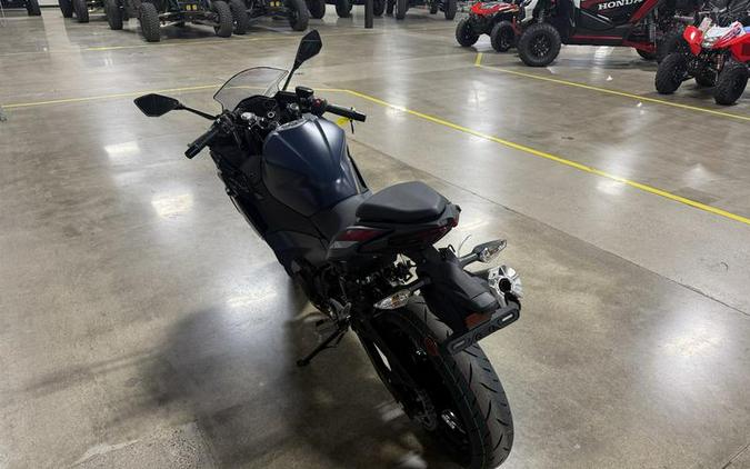 2026 Kawasaki Ninja® 500 SE ABS