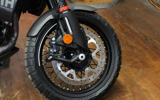 2024 HUSQVARNA MOTORCYCLES SVARTPILEN 401