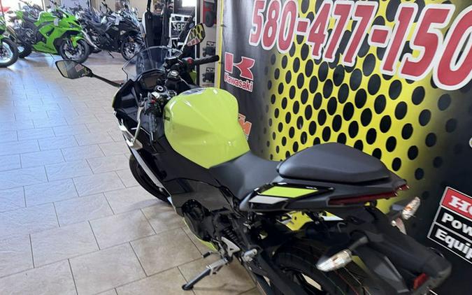 2026 Kawasaki Ninja 500 ABS Metallic Yellowish GreenEbony