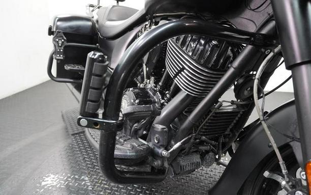 2019 Indian Motorcycle® Chieftain Dark Horse® Thunder Black Smoke