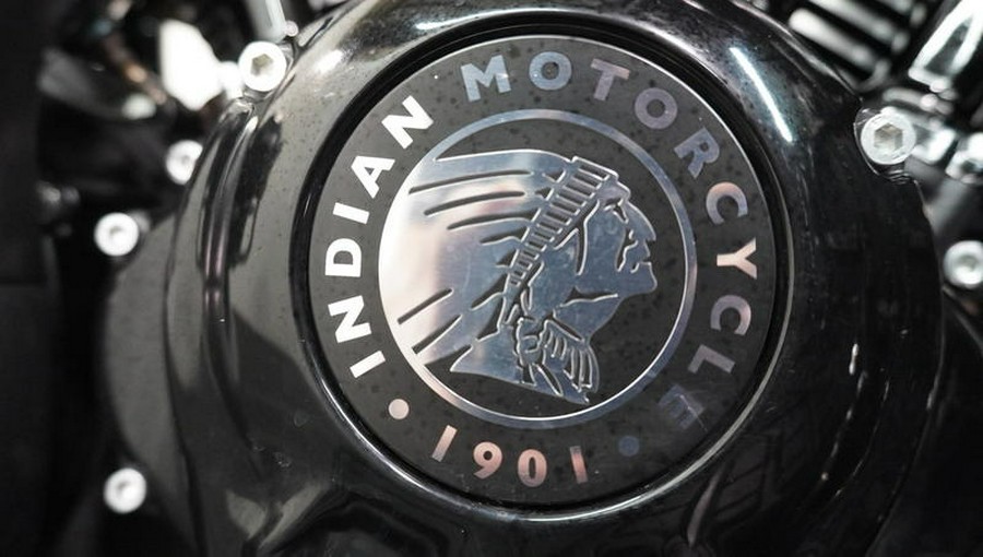 2019 Indian Motorcycle® Chieftain Dark Horse® Thunder Black Smoke