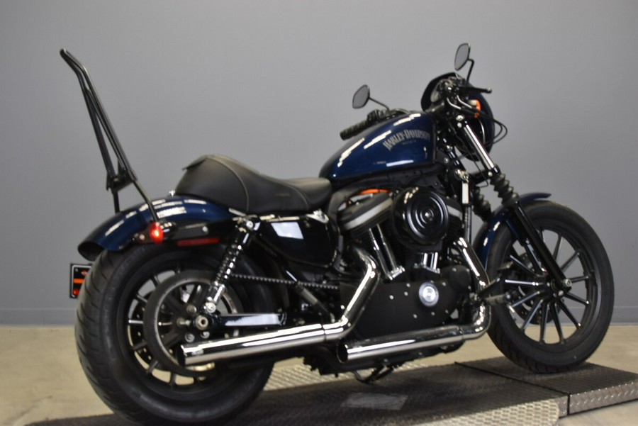 2012 Harley-Davidson<sup>®</sup> Iron 883™
