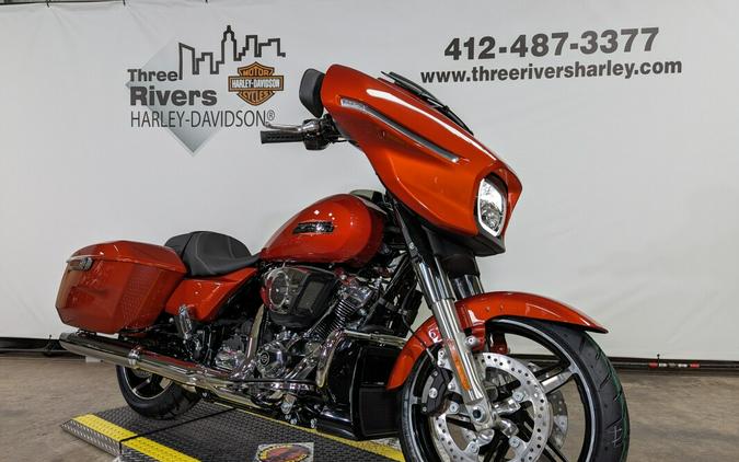 2024 Harley-Davidson Street Glide® Whiskey Fire-Chrome Finish