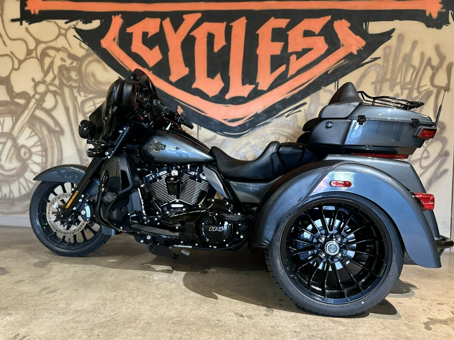 FLHTCUTG 2025 Tri Glide® Ultra