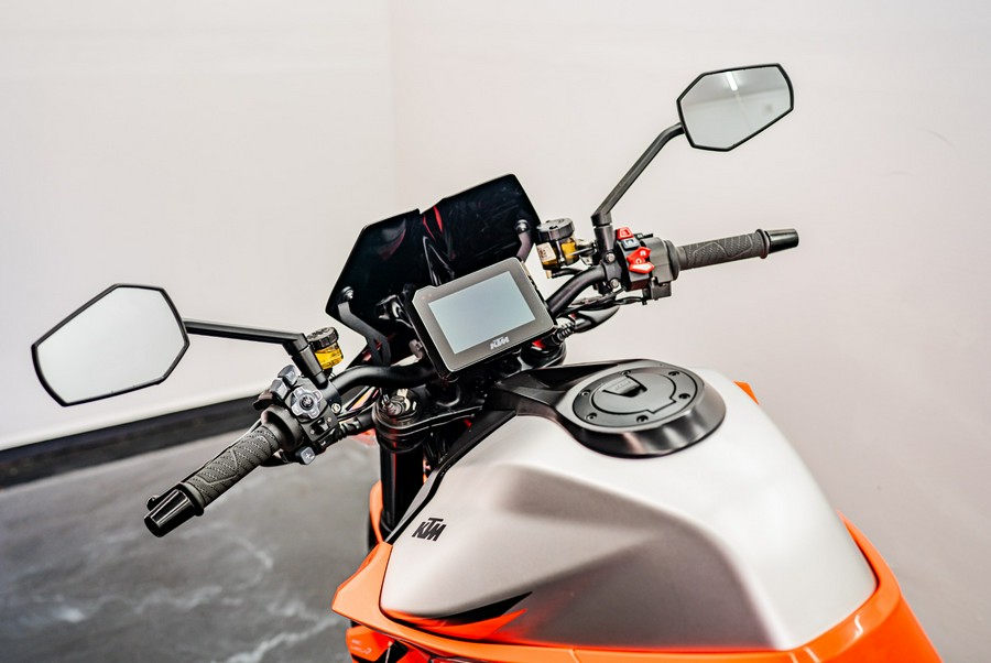 2022 KTM 1290 Super Duke R EVO