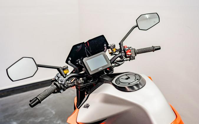 2022 KTM 1290 Super Duke R EVO