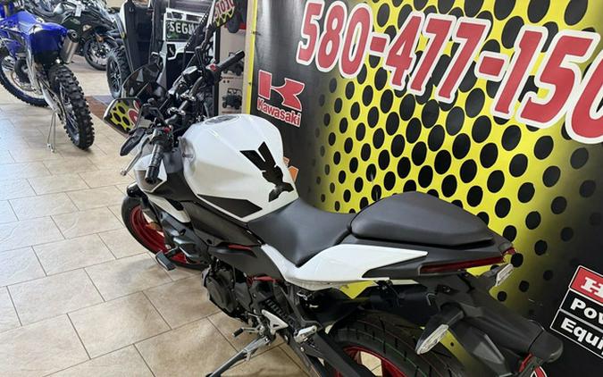 2026 Kawasaki Z500 SE ABS