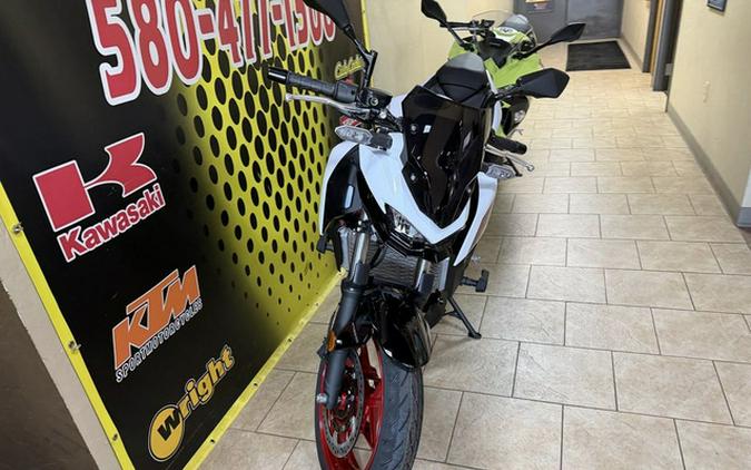 2026 Kawasaki Z500 SE ABS
