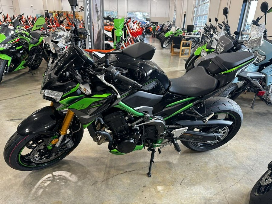 2024 Kawasaki Z900 SE ABS