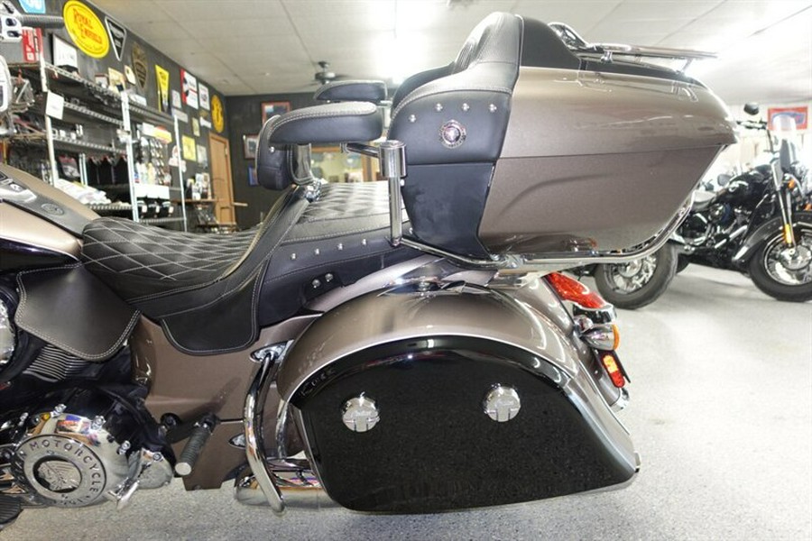 2019 Indian Roadmaster Polished Bronze/Thunder Black