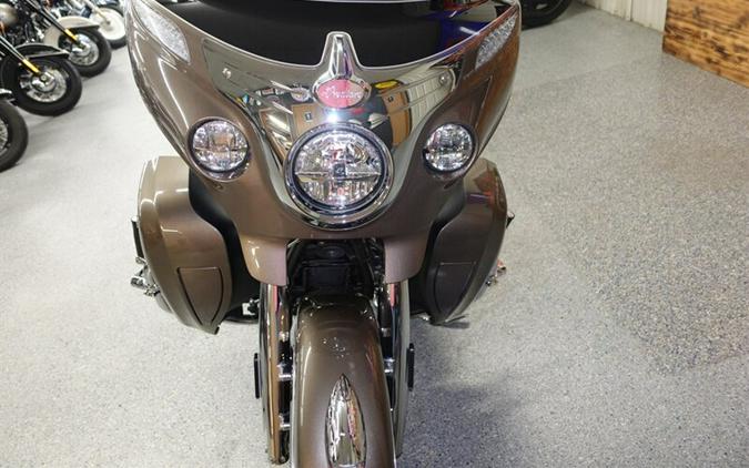 2019 Indian Roadmaster Polished Bronze/Thunder Black