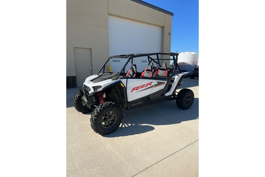 2024 Polaris Industries RZR XP 4 1000 Sport White Lightning