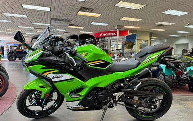 2025 Kawasaki Ninja 500 SE KRT Edition ABS