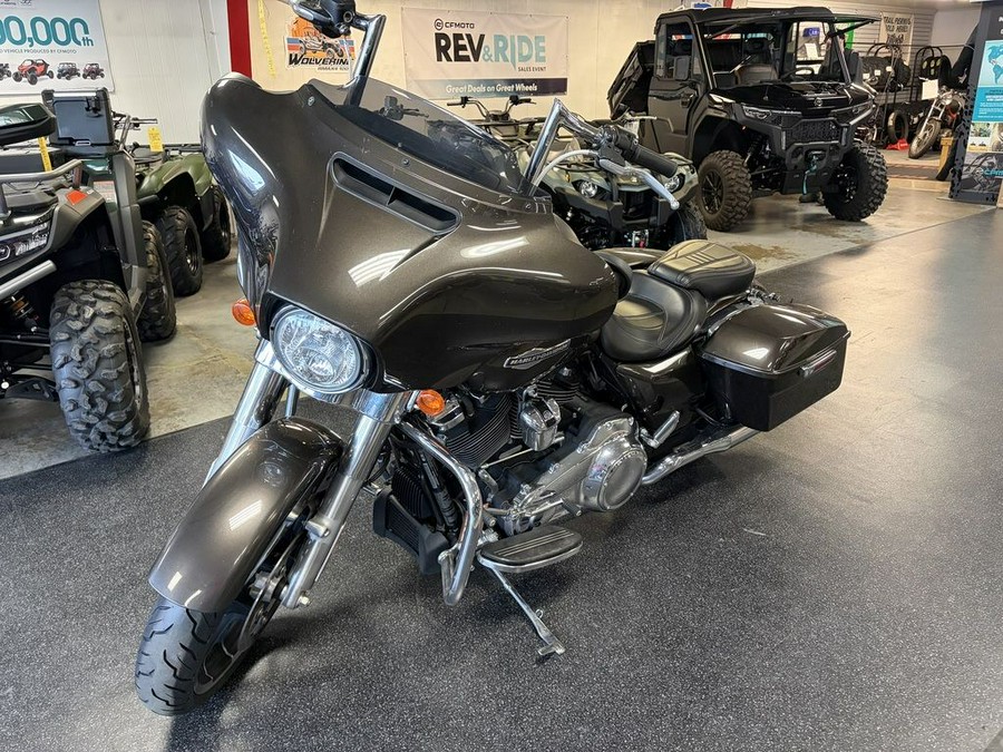 2021 Harley-Davidson® FLHX - Street Glide®