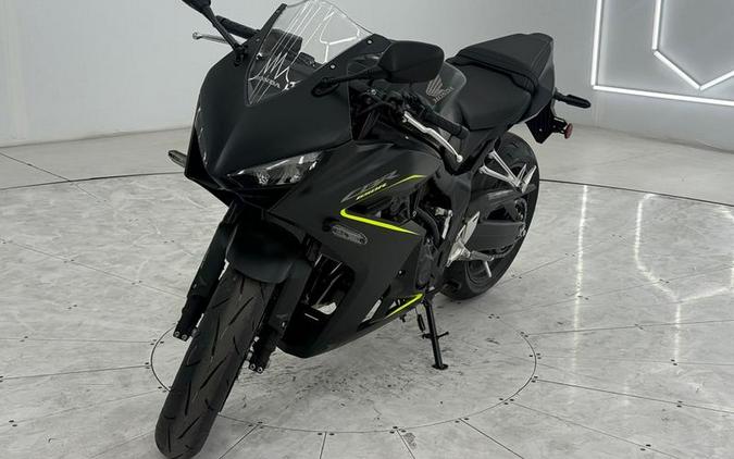 2026 Honda® CBR650R E-Clutch