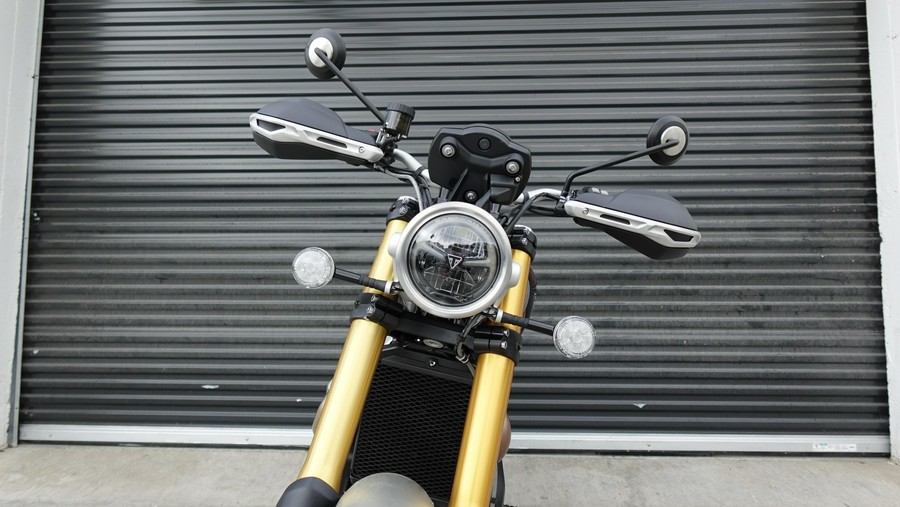 2025 Triumph Scrambler 1200 XE