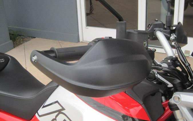 2025 Moto Guzzi V85 TT