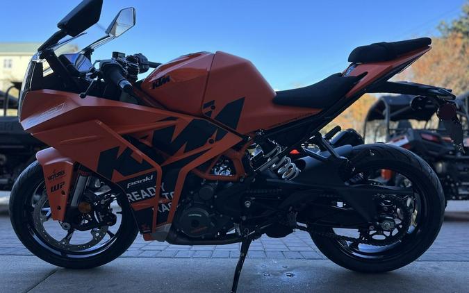 2023 KTM RC 390 GP