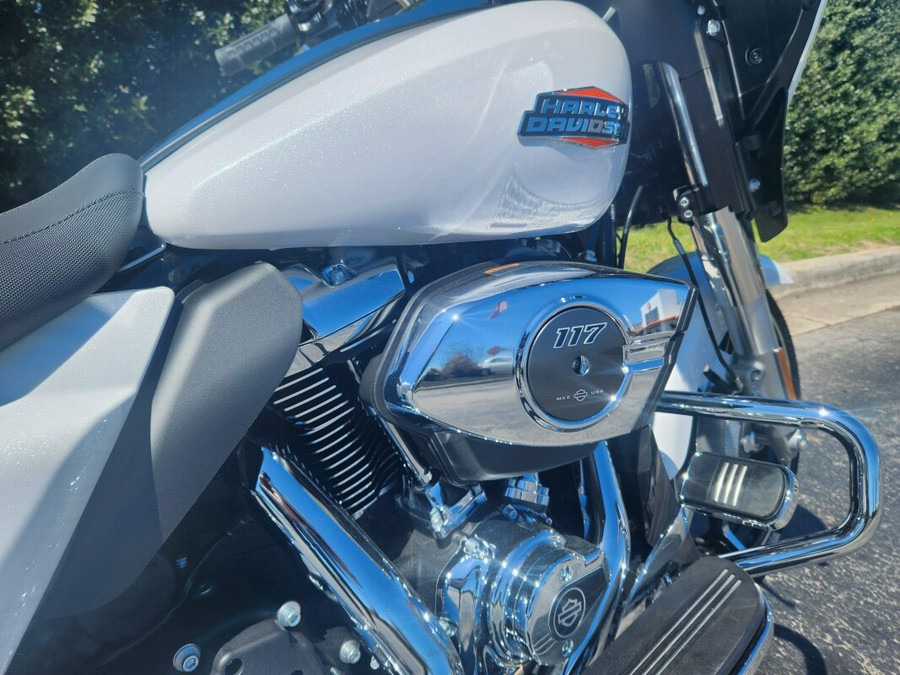 FLHX 2024 Street Glide®