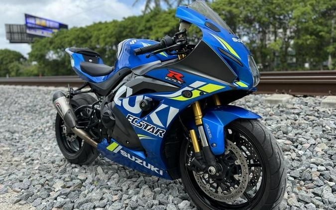 We Ride the 2017 Suzuki GSX-R1000