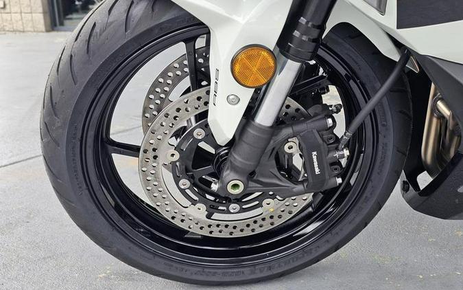 2026 Kawasaki Ninja® ZX™-4RR ABS