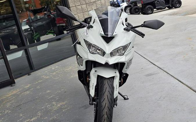 2026 Kawasaki Ninja® ZX™-4RR ABS