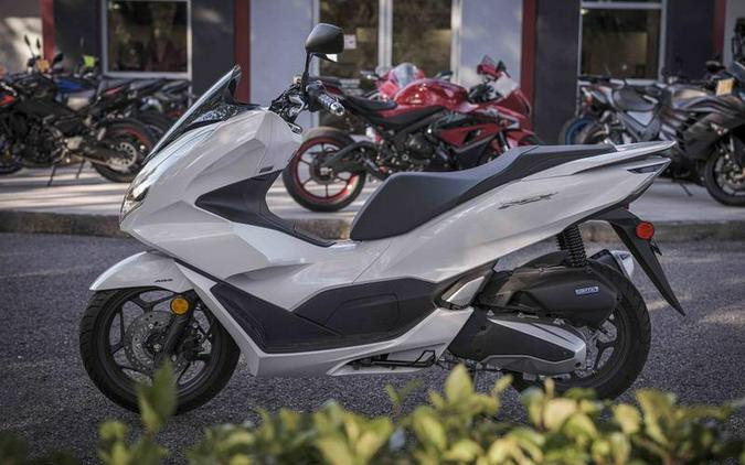 2022 Honda® PCX ABS