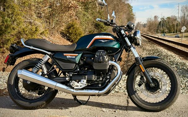 2026 Moto Guzzi V7 Special