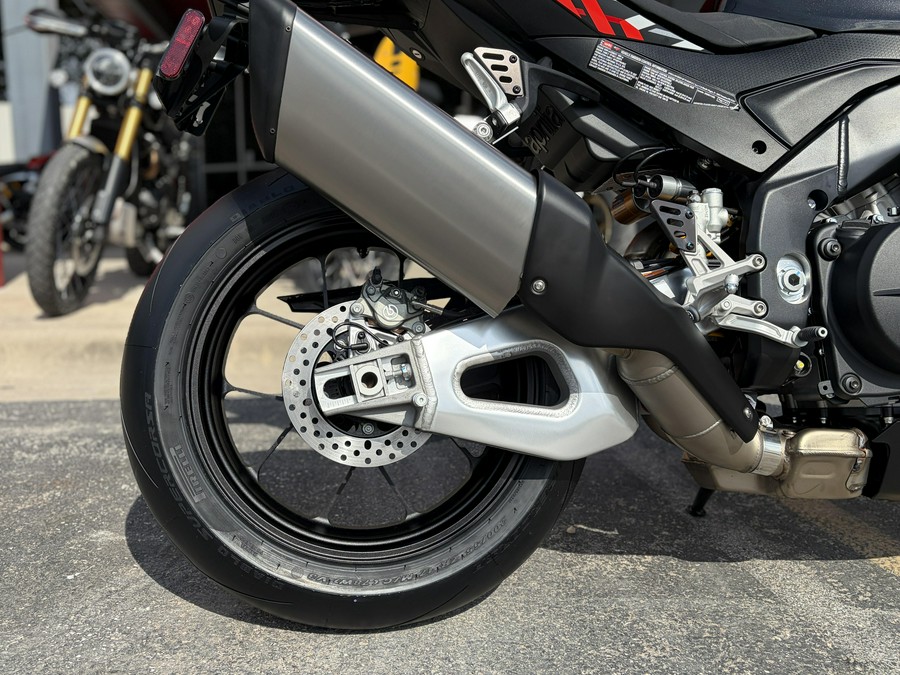 2027 Aprilia RSV4
