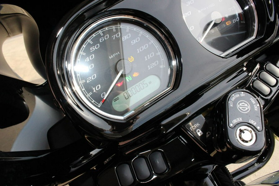 2024 Harley-Davidson® FLTRT - Road Glide® 3