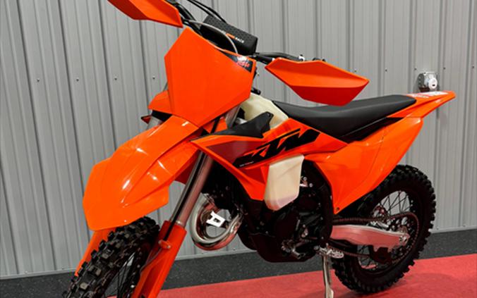 2025 KTM 125 XC