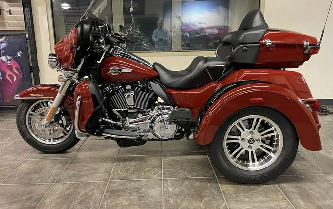 2024 Harley-Davidson® FLHTCUTG - Tri Glide® Ultra