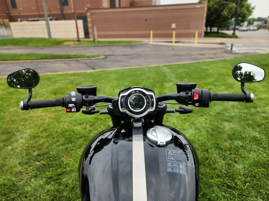 2025 Triumph Rocket 3 Storm R
