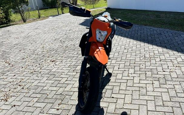 2022 KTM 690 SMC R