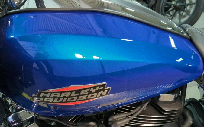 2024 Harley-Davidson® Road Glide® Blue Burst